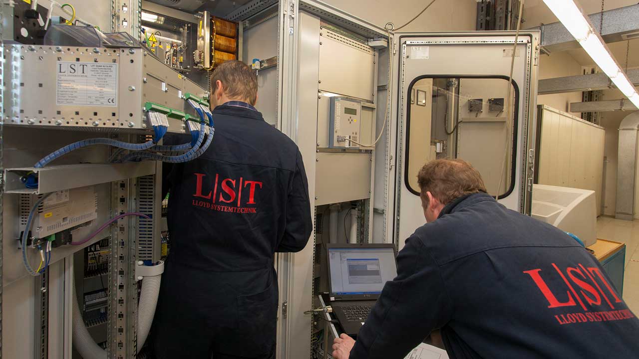 Technischer Support der LST GmbH